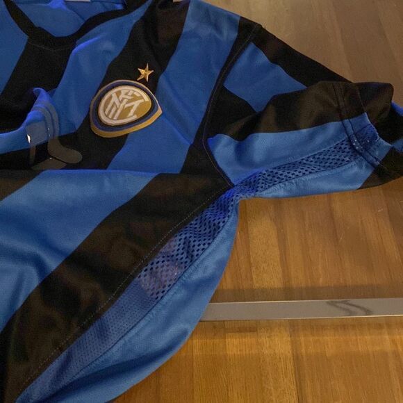 Y14 Inter Milan Pirelli soccer jersey. Pirelli patched peeled off blue black - Picture 3 of 9